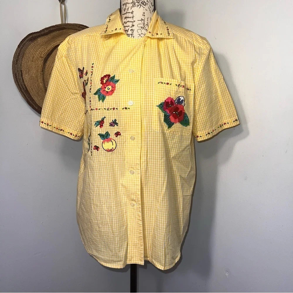 Karen Scott M,Yellow/White Checkered Embroidered butterfly flower button‎ front